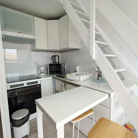 Mezzanine Pour 4 Avec Loggia Et Vue Mer, Animaux Admis - Fr-1-799-25 *